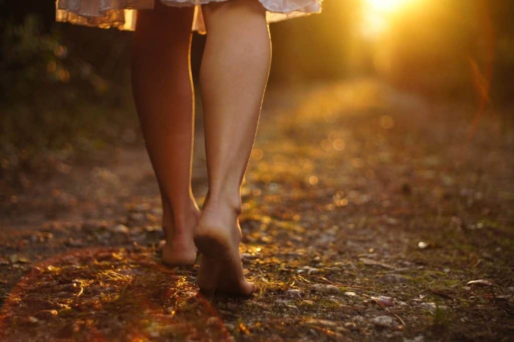 spiritual benefits of walking in nature 